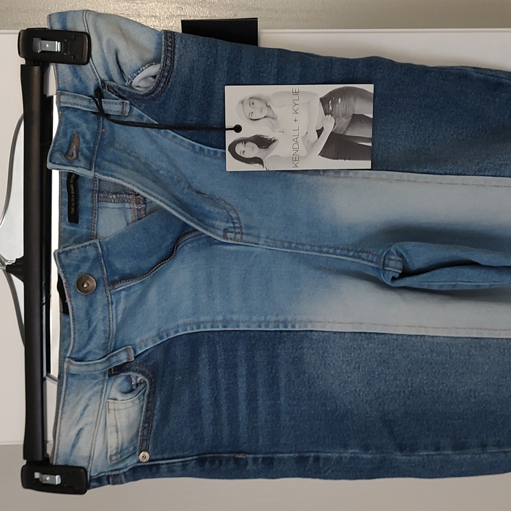 Kendall and Kylie Split Color Ultra Babe Skinny